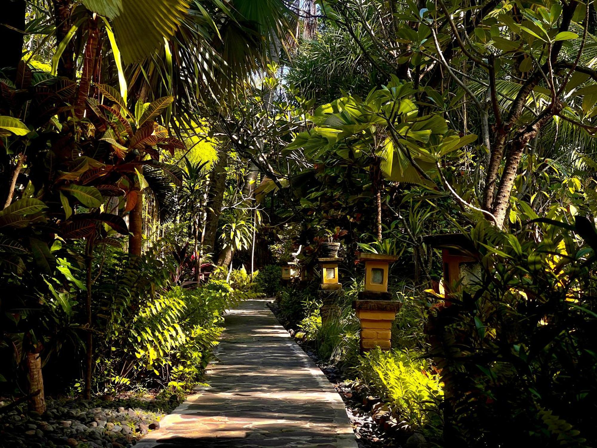 Villa Boreh Beach Resort And Spa Tejakula Kültér fotó